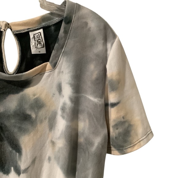 Erge Women’s Black and Cream Tie-Dye Jumper Shorts Outfit WORN ONCE. Drawstring - Picture 6 of 9